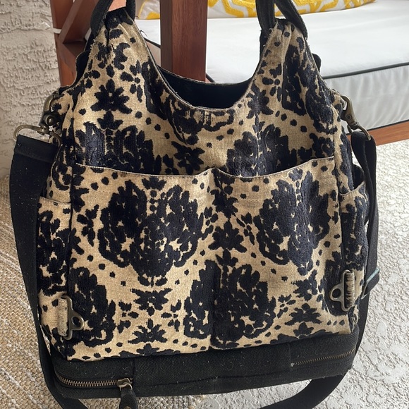 Petunia Pickle Bottom Society Satchel Black Forest Cake Discounted Diaper Bag - Picture 5 of 9